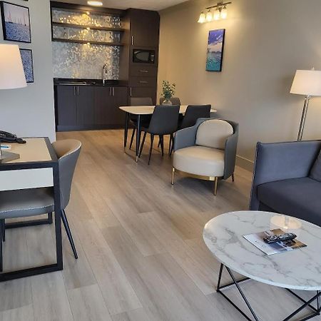 Oceanfront Suites At Коуичан Бей Екстериор снимка