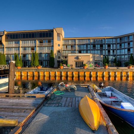 Oceanfront Suites At Коуичан Бей Екстериор снимка