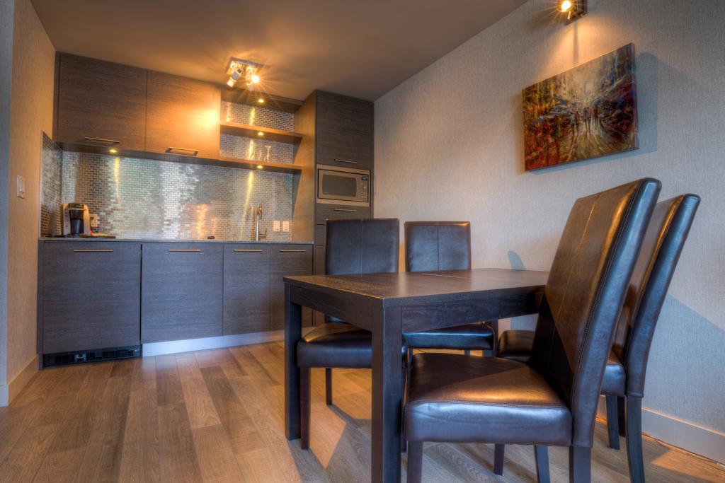 Oceanfront Suites At Коуичан Бей Екстериор снимка