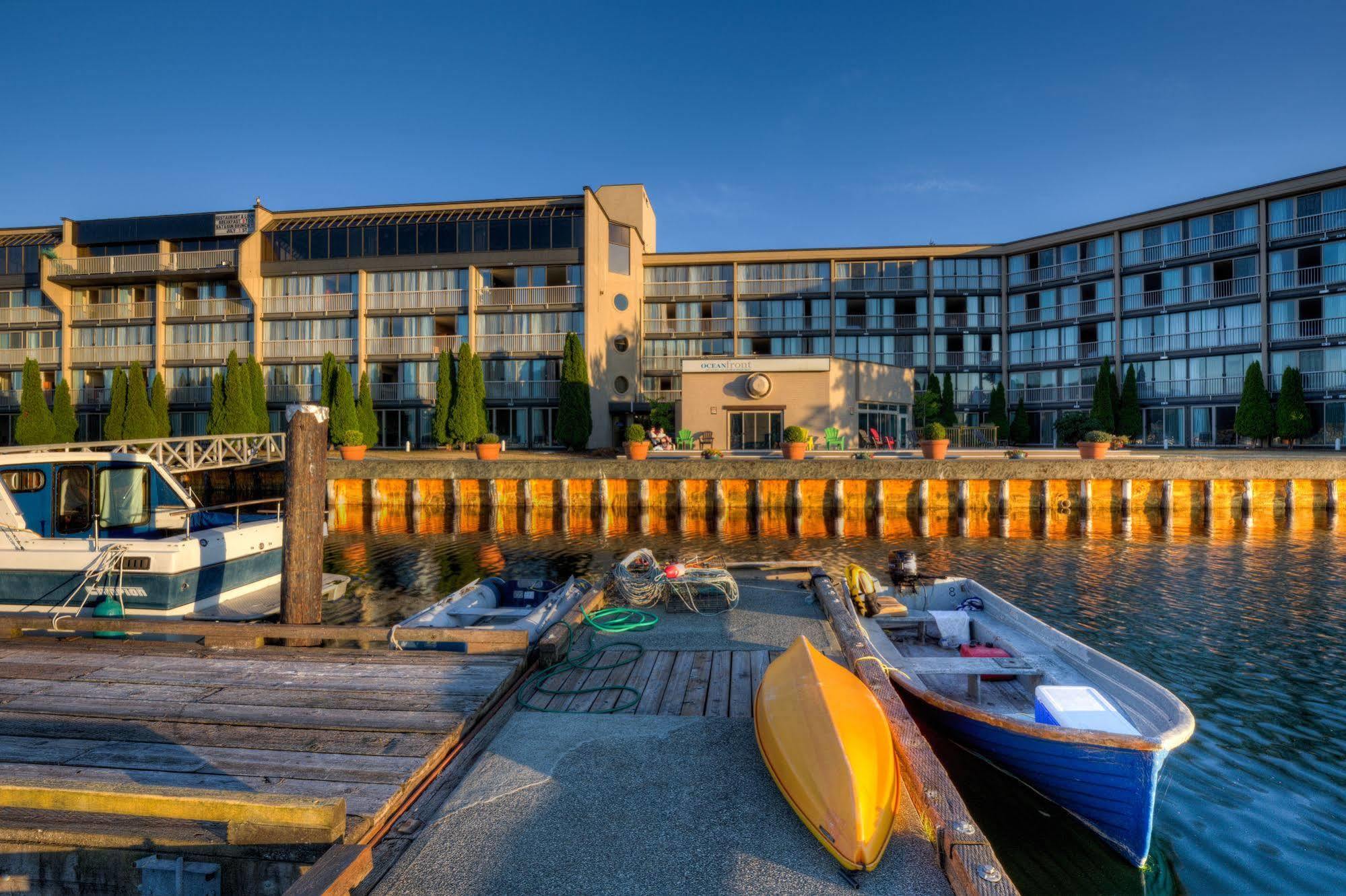Oceanfront Suites At Коуичан Бей Екстериор снимка