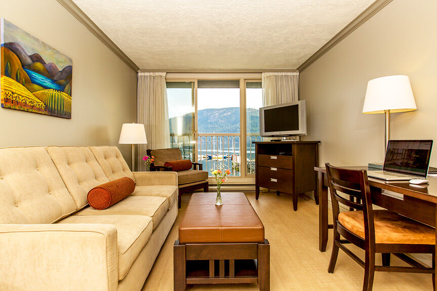 Oceanfront Suites At Коуичан Бей Екстериор снимка
